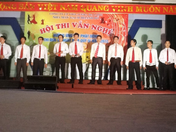 Công đoàn Công ty CP Viglacera Hạ Long tổ chức hội diễn văn nghệ thi đua 90 ngày đêm quý IV năm 2012