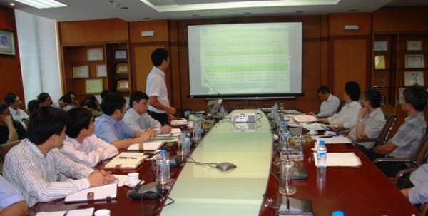 Hội nghị giao ban quý III/2013 khối Sứ vệ sinh, Sen vòi và Thương mại