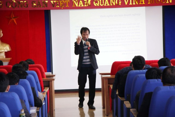 Viglacera mở lớp tập huấn Văn hóa doanh nghiệp cho 100% CB, CNV Trường CĐ Nghề Viglacera và Viện nghiên cứu phát triển Viglacera