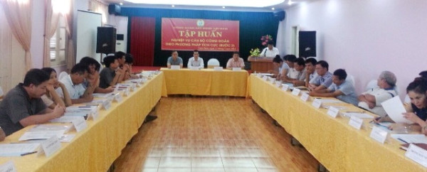 Nâng cao chất lượng đội ngũ cán bộ công đoàn TCT Viglacera