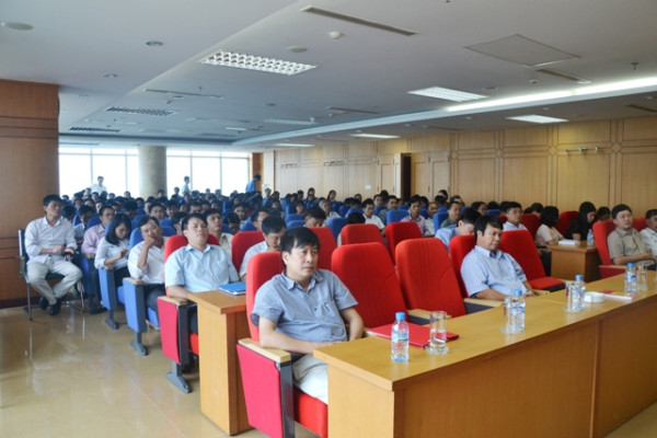 TCT Viglacera triển khai học tập, quán triệt Nghị quyết Trung ương chín (khóa XI)