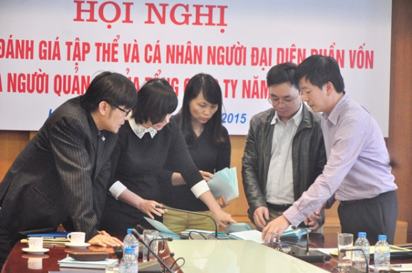 Viglacera holds the Conference of review, evaluation collective, personal representative of the capital and the management in 2014