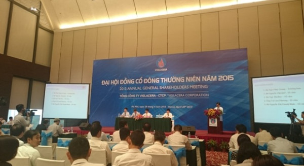 (CafeF) - Trực tiếp ĐHCĐ Viglacera: Tăng vốn điều lệ lên 3.070 tỷ, niêm yết cổ phiếu trong năm 2015