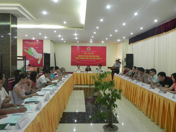 Công đoàn TCT Viglacera tập huấn bước 3 cho cán bộ công đoàn và tổ chức họp ban chấp hành mở rộng