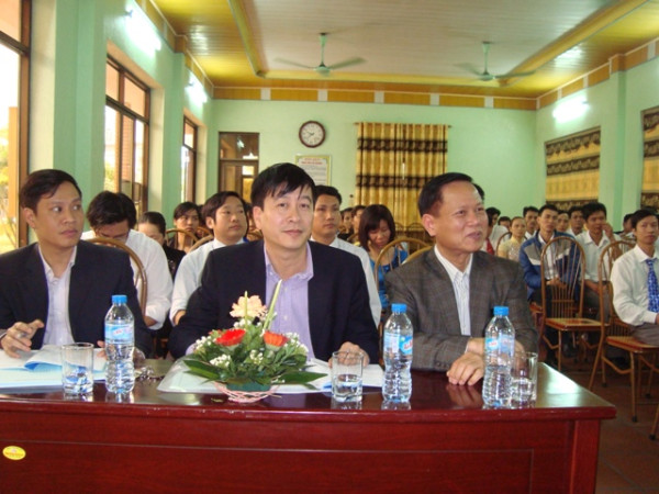 Công ty cổ phần Viglacera Đông Triều tổ chức thành công Hội nghị người lao động năm 2015