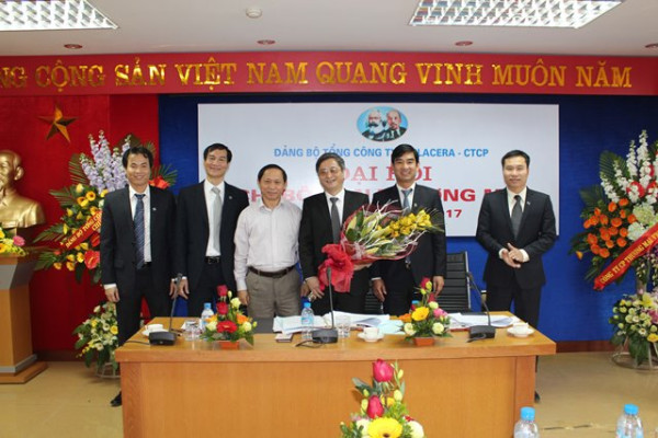 Viglacera chúc mừng thành công của Đại hội chi bộ Ban thương mại nhiệm kỳ 2015-2017