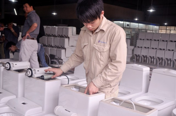 Năm 2014: Hoàn thành xuất sắc các chỉ tiêu SXKD, Sứ Viglacera Thanh Trì xứng đáng doanh nghiệp tiên phong trong sản xuất sứ đích thực đầu tiên tại Việt Nam