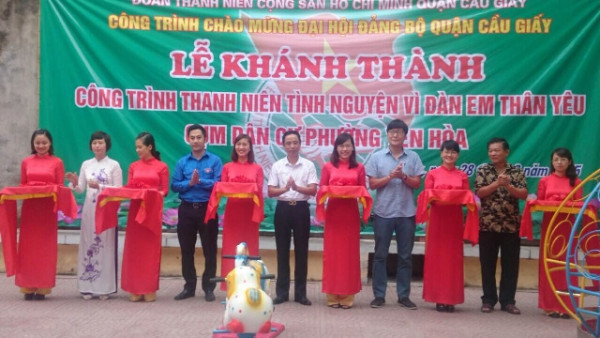 Đoàn Thanh niên Viglacera chung tay vì đàn em thân yêu