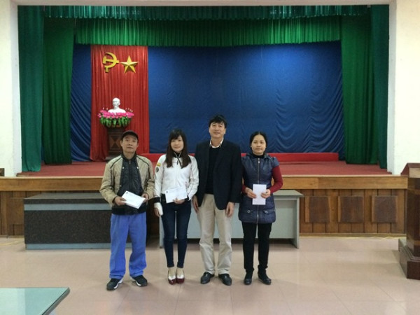 Tết Bính thân 2016: Công đoàn Viglacera tiếp tục trao hơn 500 phần quà cho lao động có hoàn cảnh khó khăn