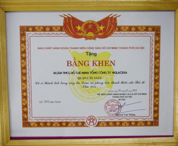 Đoàn TN Viglacera được BCH Đoàn Thanh niên TP. Hà Nội tặng bằng khen cơ sở đoàn có thành tích xuất sắc năm 2015