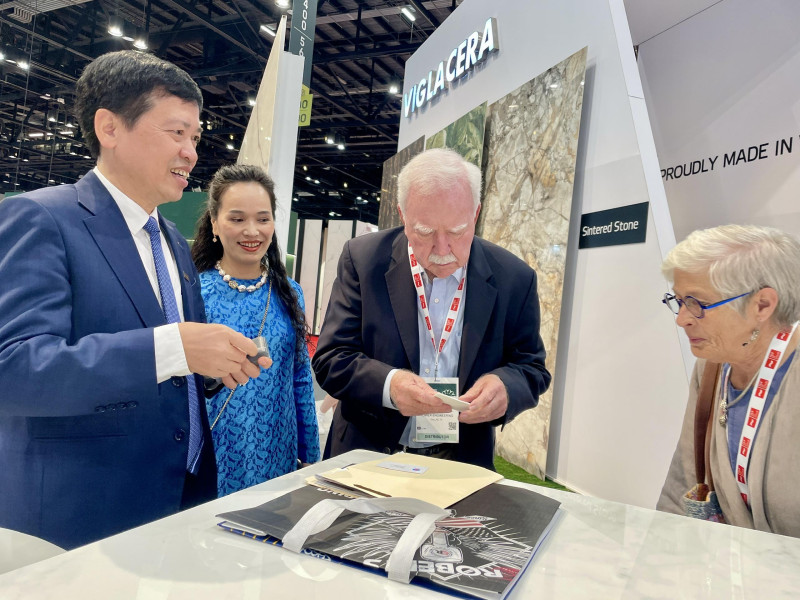 Viglacera tiếp tục ghi dấu ấn tại Mỹ: Đơn hàng gạch kỹ thuật cho tháp địa nhiệt của Đại học Iowa