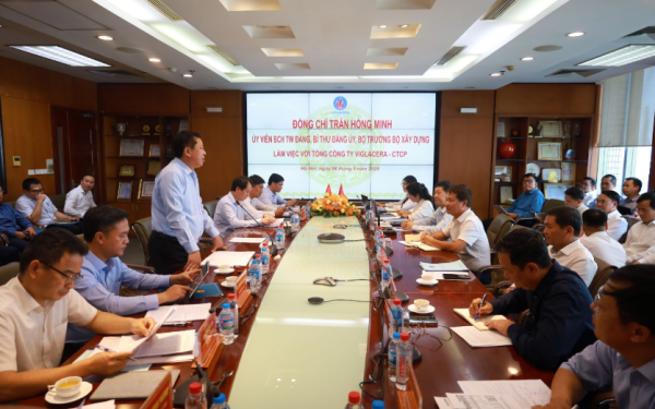 Minister of Construction Trần Hồng Minh works at Viglacera Corporation – JSC