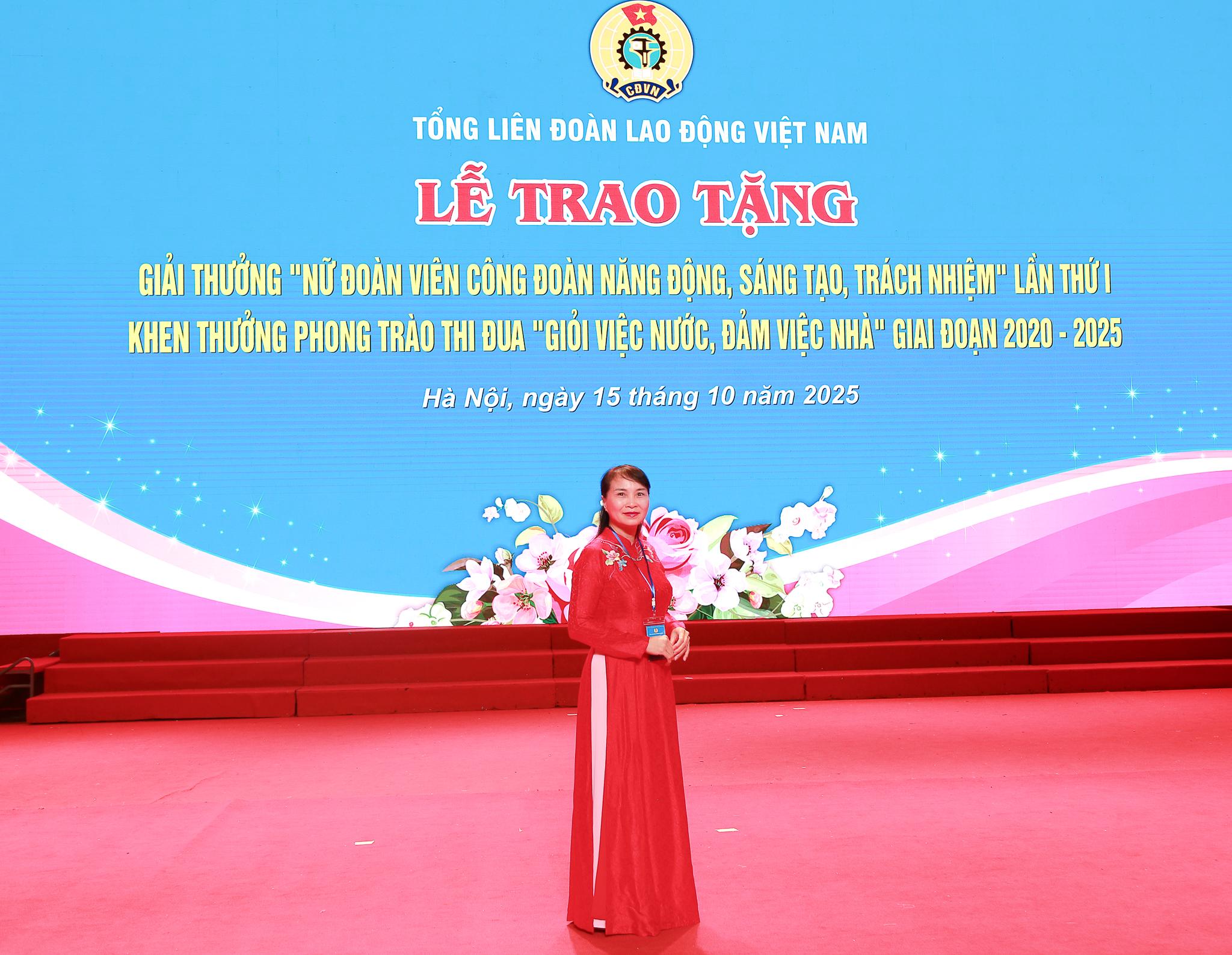 nguoi-truyen-lua-hanh-trinh-gioi-viec-nuoc-dam-viec-nha (2)