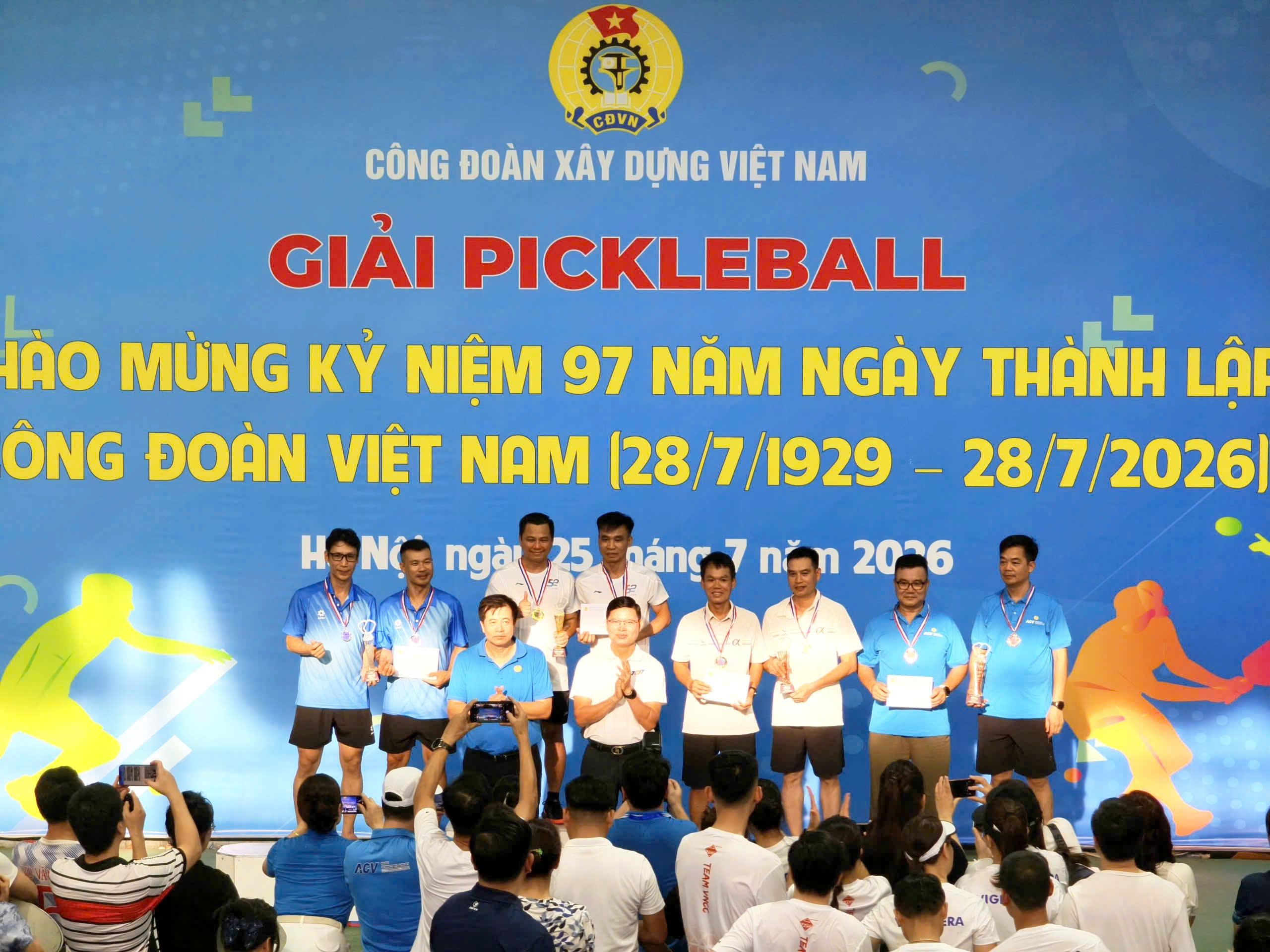 keo bong da.260721.a3