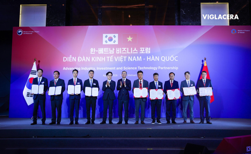 Tập đoàn POSCO (Hàn Quốc) chính thức nhận giấy chứng nhận đăng ký đầu tư cho nhà máy sản xuất vật liệu pin hơn 400 triệu USD tại KCN Sông Công II Viglacera – Tỉnh Thái Nguyên