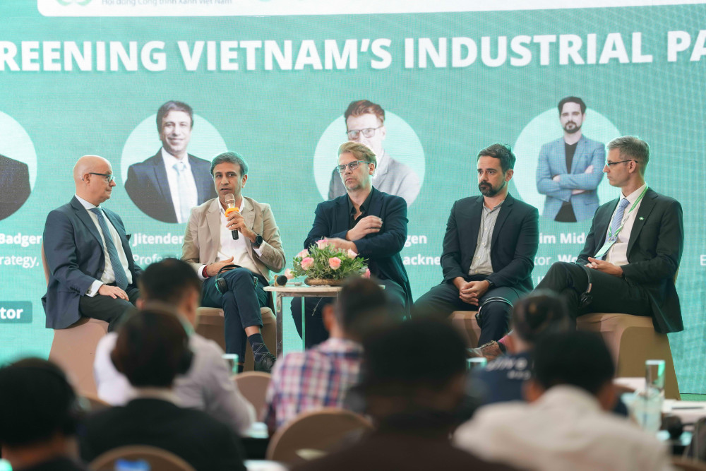 Viglacera cùng chuyên gia hàng đầu xây dựng bộ tiêu chí Khu công nghiệp Xanh - Thông minh